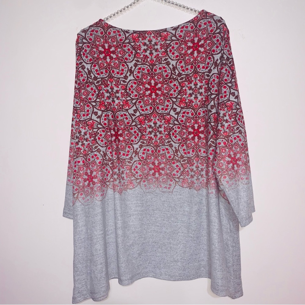 Ruby Rd Women's Red and Gray Patterned Top 1X - Picture 3 of 4